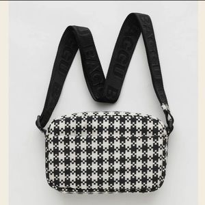NWT Baggu Camera Crossbody in Black & White Pixel Gingham